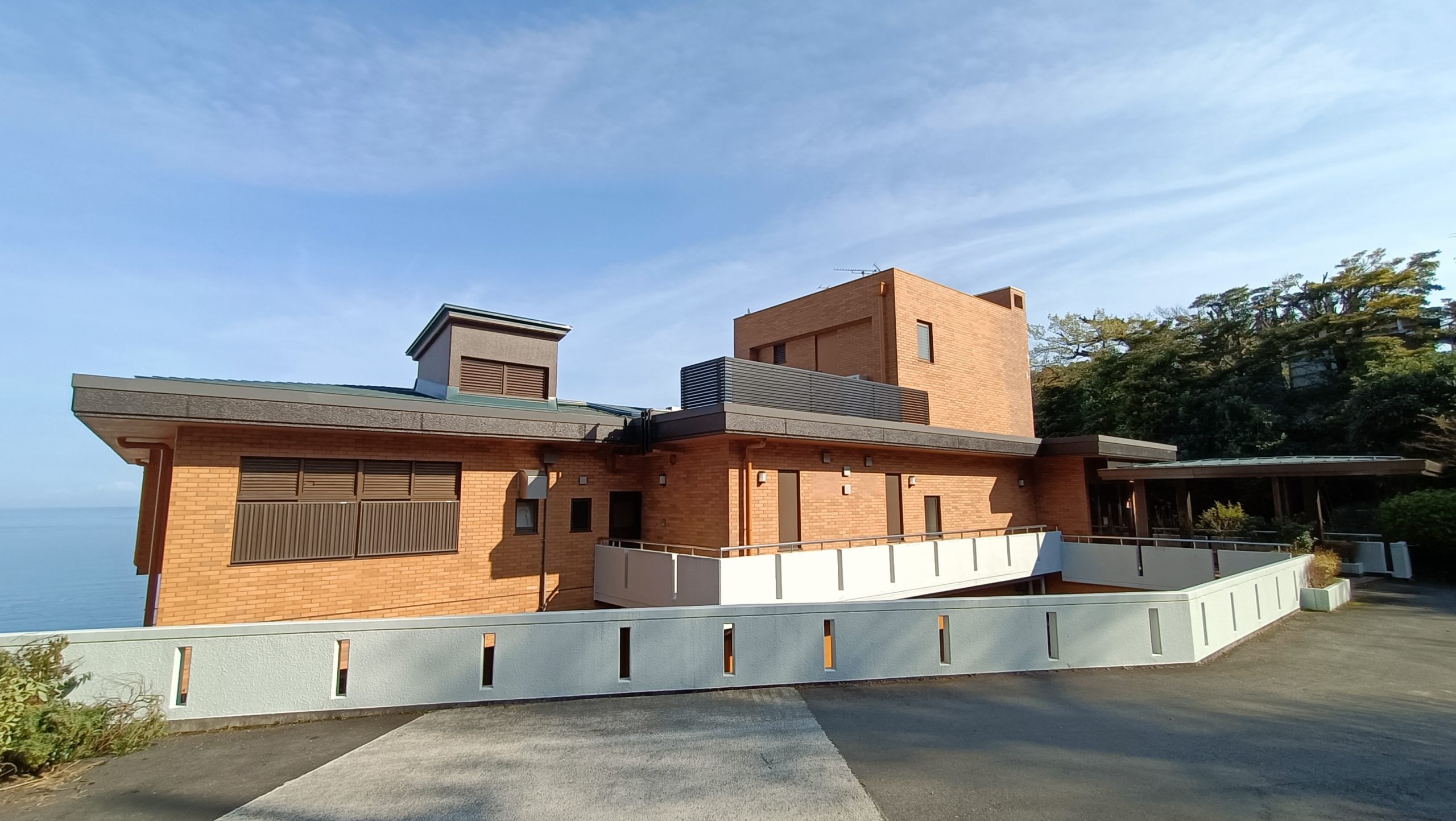 ホテルブリーズベイ熱海ANNEXの施設外観