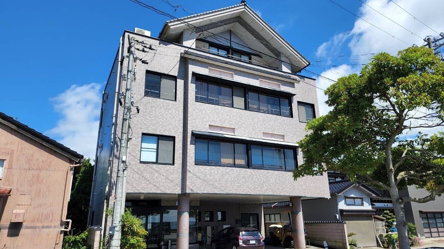 氷見温泉郷 民宿すがたの施設外観