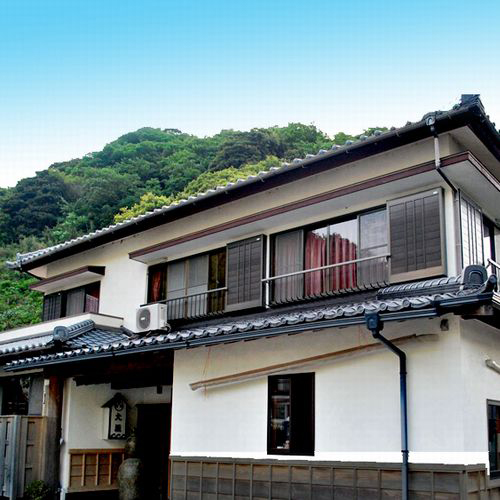 雲見温泉 食べる温泉宿 大漁の施設外観